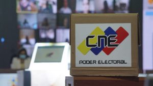 CNE descarta por "inviable" petición de asistencia de la oposición