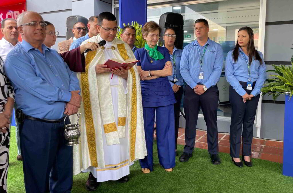 Bancamiga promueve crecimiento económico de Monagas y del oriente venezolano 1 Inauguracion Bancamiga B