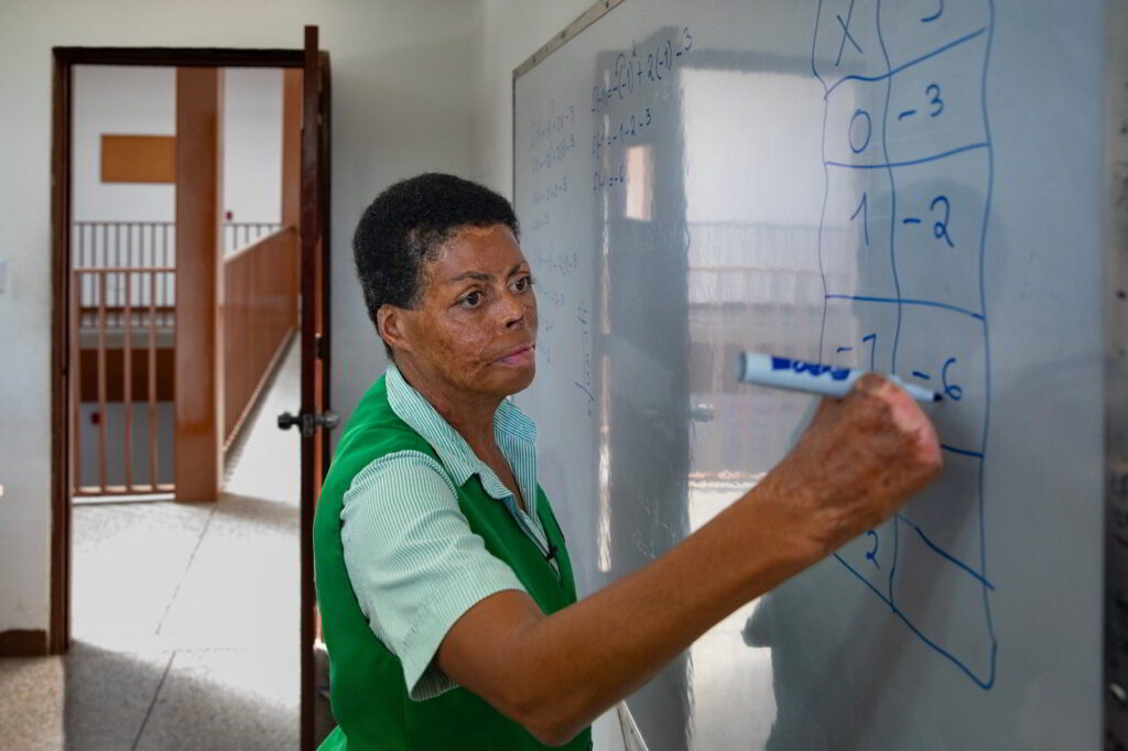 DLL y BFN Belkis escuela Bancamiga