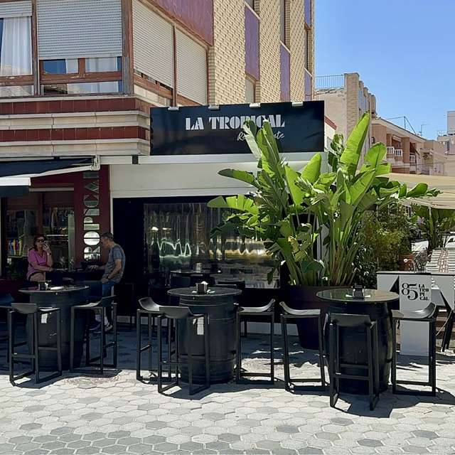 La Tropical Los Alcázares, la mejor chuleta de España