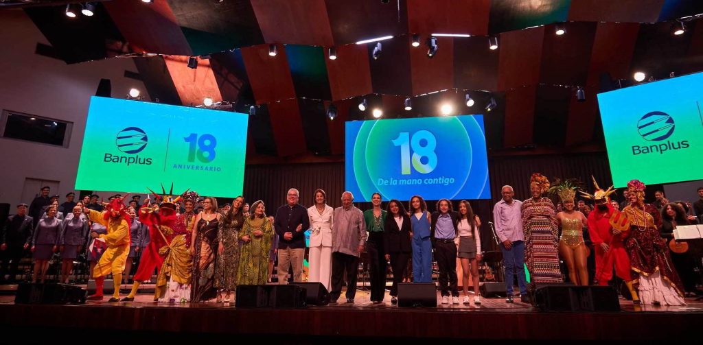 Banplus celebró su aniversario número 18 cargado de venezolanidad 1 Concierto 18 anos Banplus