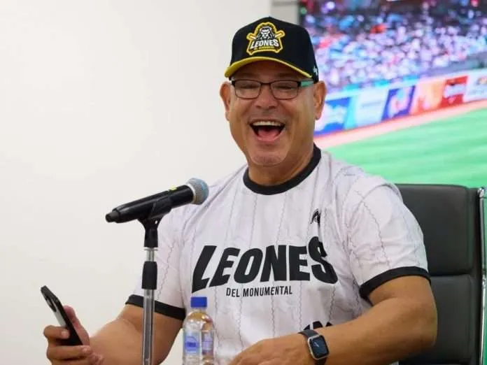 Carlos Baerga Prensa Liga Monumental