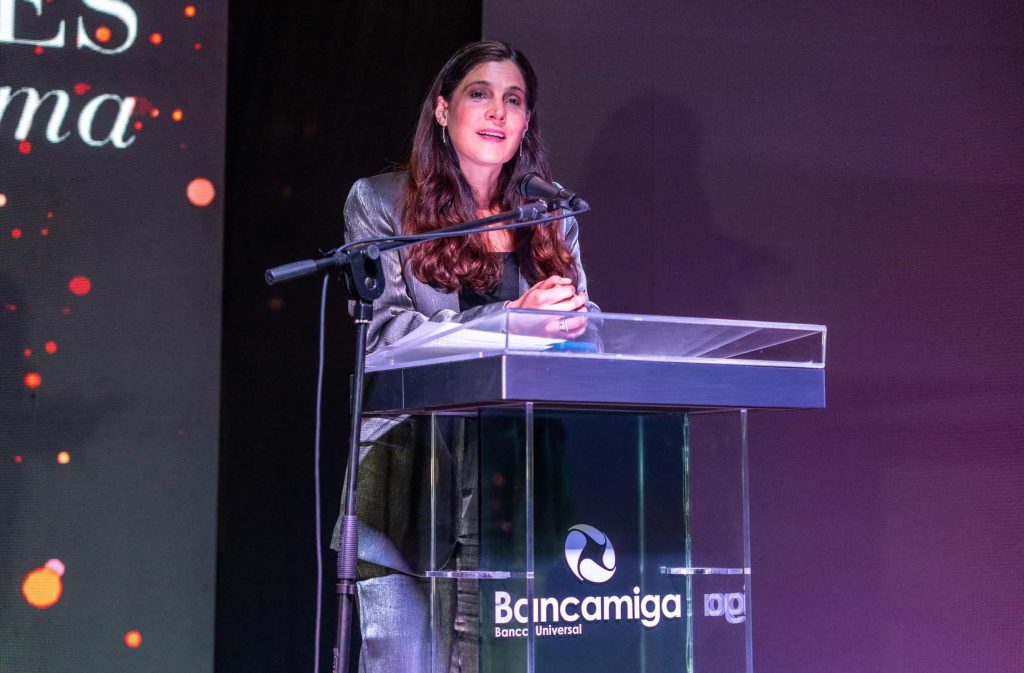 Bancamiga y Mastercard presentan "Sabores del alma", obra e hito editorial gastronómico 3 Claudia Acosta