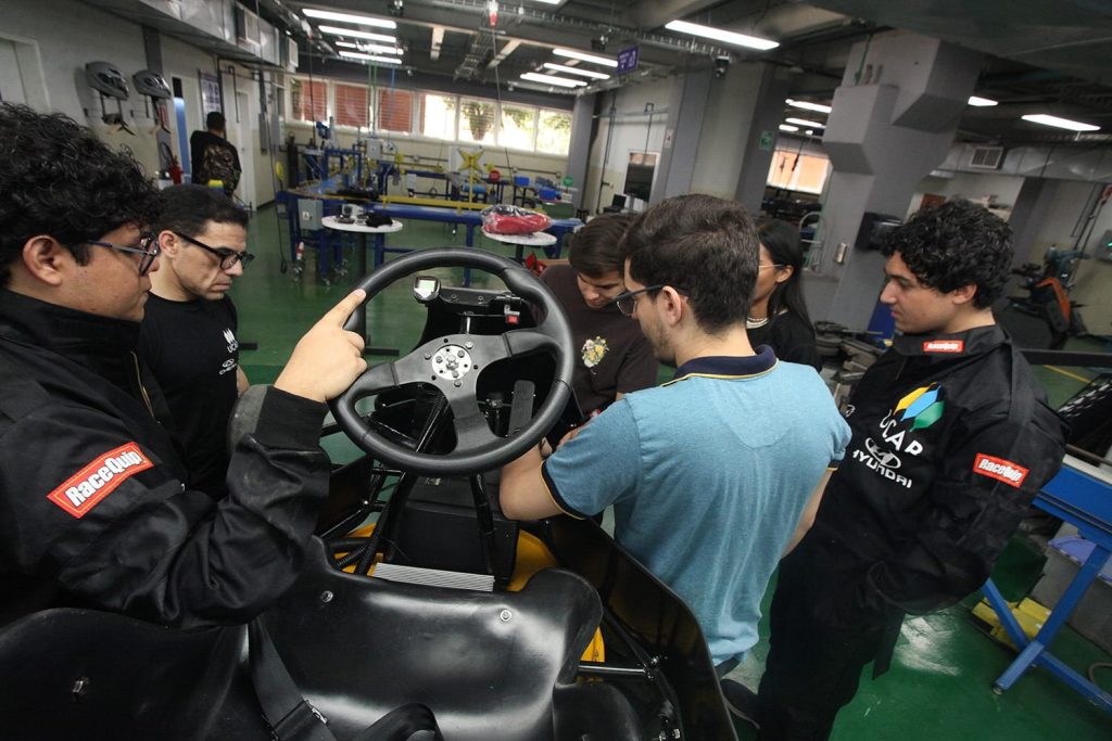 Hyundai Venezuela impulsa movilidad eléctrica y celebra primera edición de la "Fórmula KE UCAB" 5 Referencial A para acompanar texto