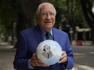 Enrique Macaya Márquez: 18 Mundiales y un Guinness