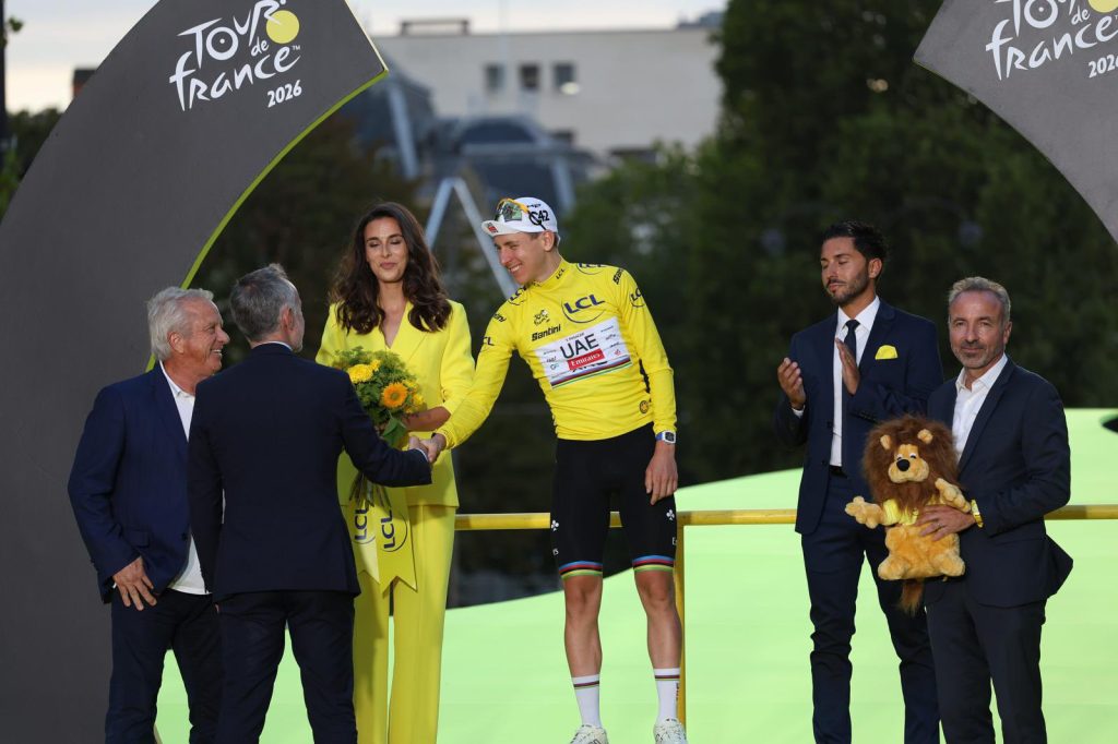 Entrada triunfal en los Elíseos: Pogacar conquistó su quinto título del Tour