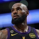 LeBron James volará en avión privado para sus juegos con los Sixers